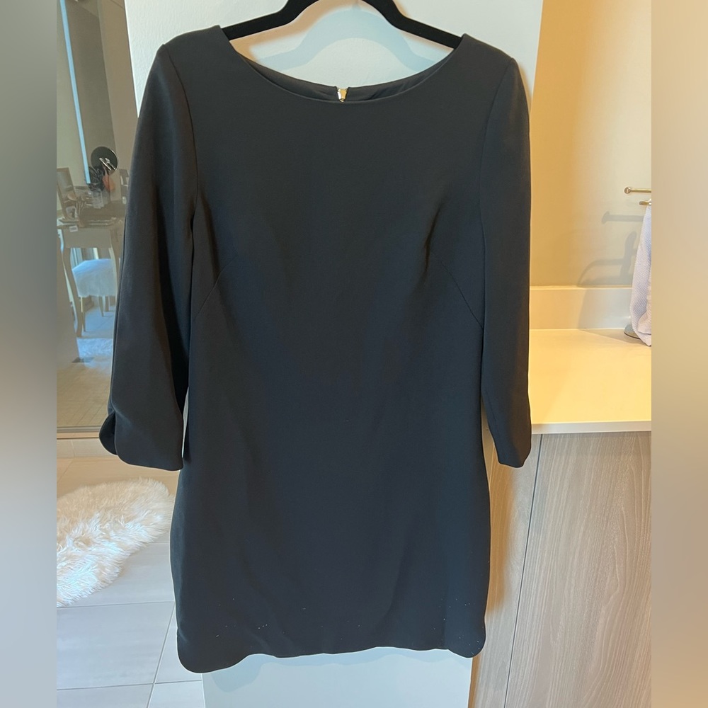 Vince Camuto black classic long sleeve dress. Size 8.